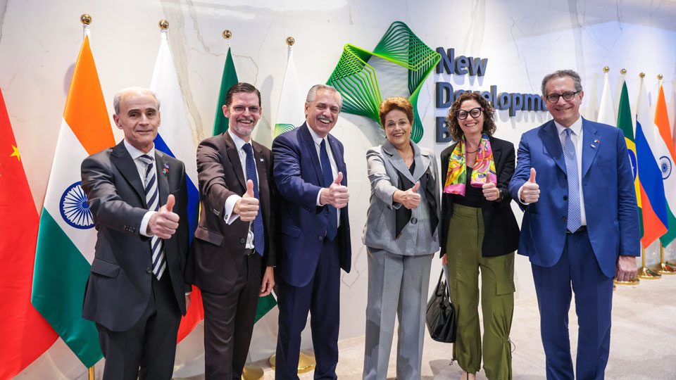         
        
            
            
        
    Argentinian President Leans Into China Ties while Dissent Brews at Home