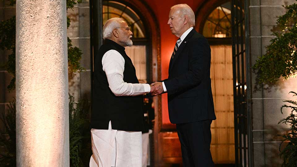         
        
            
            
        
    China, India Détente Complicates U.S. Strategy in Asia, Say Analysts