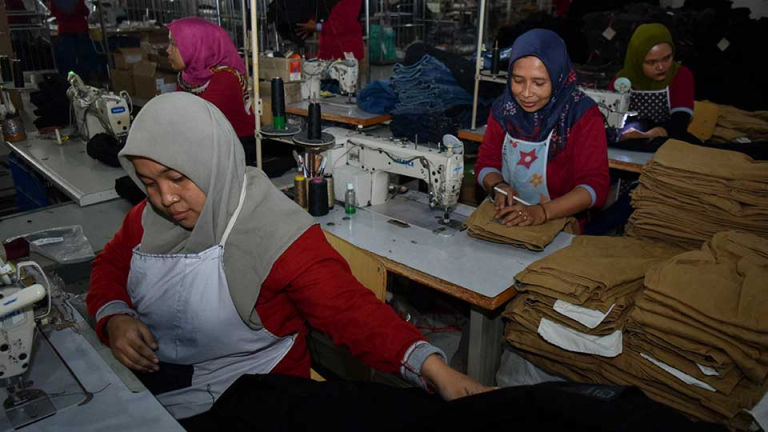 Indonesia-Manufacturing-