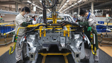 Vietnam is actively seeking cooperation in science and technology transfer from China, focusing on human resource training, technology transfer, and capital support, said Vietnam's Deputy PM and Minister of Foreign Affairs Bui Thanh Son ahead of Chinese President Xi Jinping's visit to Vietnam on Monday, April 14, 2025