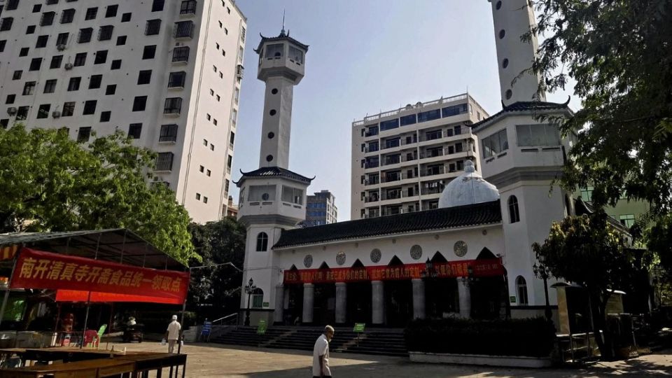 A mosque in Haikou, Hainan. China is building Hainan into a Muslim pilgrimage stopover hub, with a bigger plan. Photo by Miyuki Yoshioka / Yomiuri / The Yomiuri Shimbun via AFP
