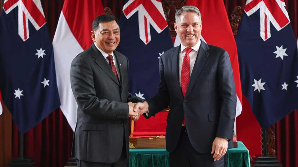        
        
            
            
        
    Australia Says China Anxiety, Geography Driving Closer Indonesia Ties