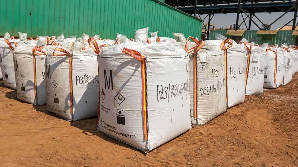         
        
            
            
        
    China’s CMOC Group and Glencore Differ Over DR Congo’s Cobalt Export Ban