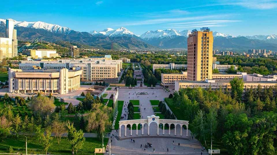 Chinese Students Are Flocking to Central Asia for Master’s and PhD Degrees
