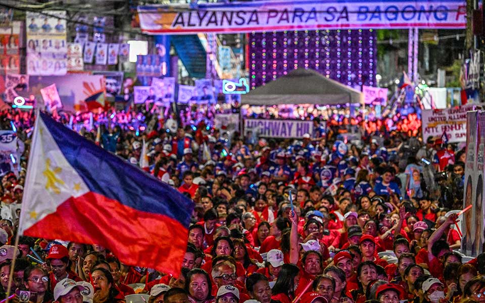 Why Chinese Netizens Are Celebrating the Philippines Midterm Elections
