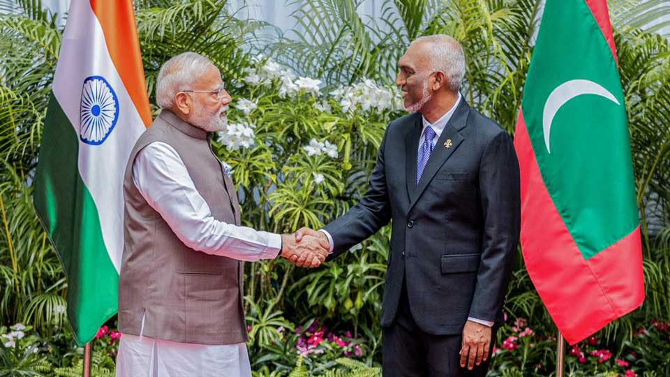         
        
            
            
        
    Chinese State Media Reacts to Modi’s Maldives Visit
