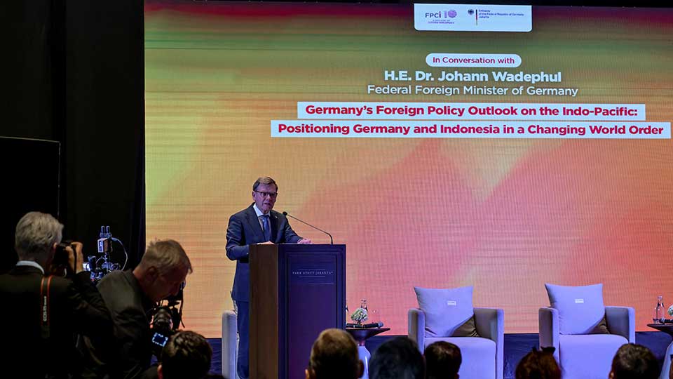         
        
            
            
        
    German Foreign Minister Says China’s ‘Assertiveness’ Threatens European Interests