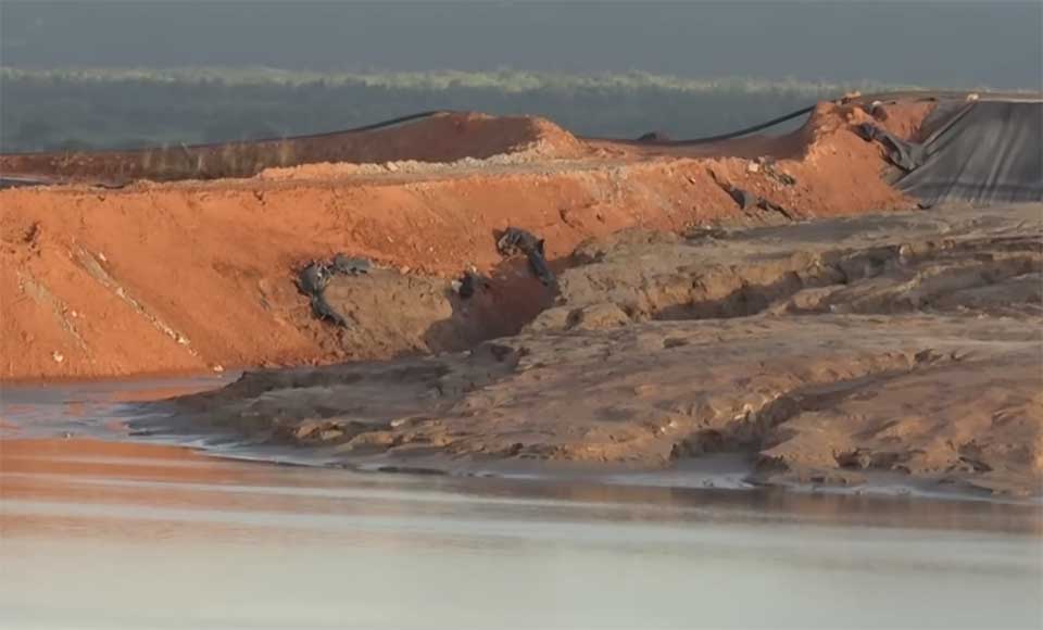         
        
            
            
        
    Zambian Farmers Sue Chinese Mining Firms Over Toxic Spill