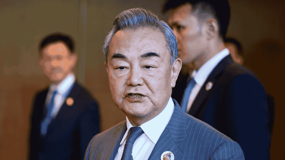         
        
            
            
        
    Wang Yi Heads to Pakistan as China Pursues Omnidirectional Ties