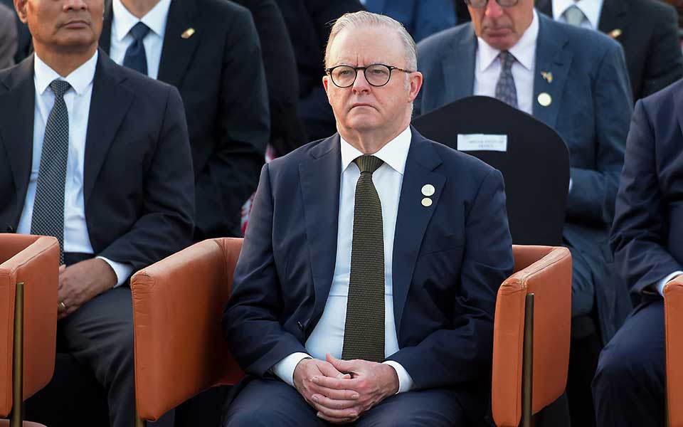         
        
            
            
        
    Australia, Papua New Guinea Delay Mutual Defense Treaty