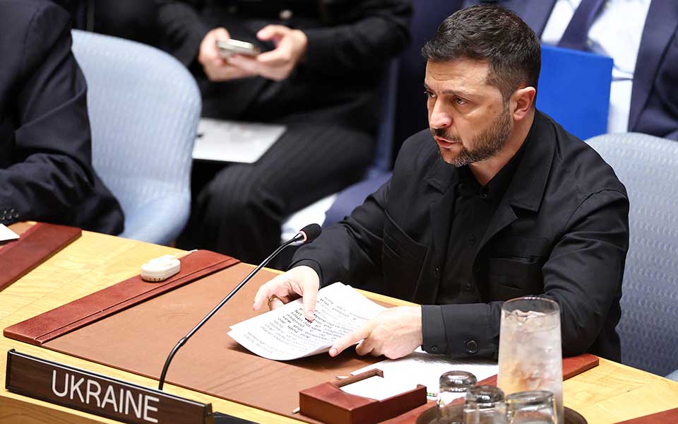         
        
            
            
        
    Zelensky Says China Could Force Russia to Stop Ukraine War