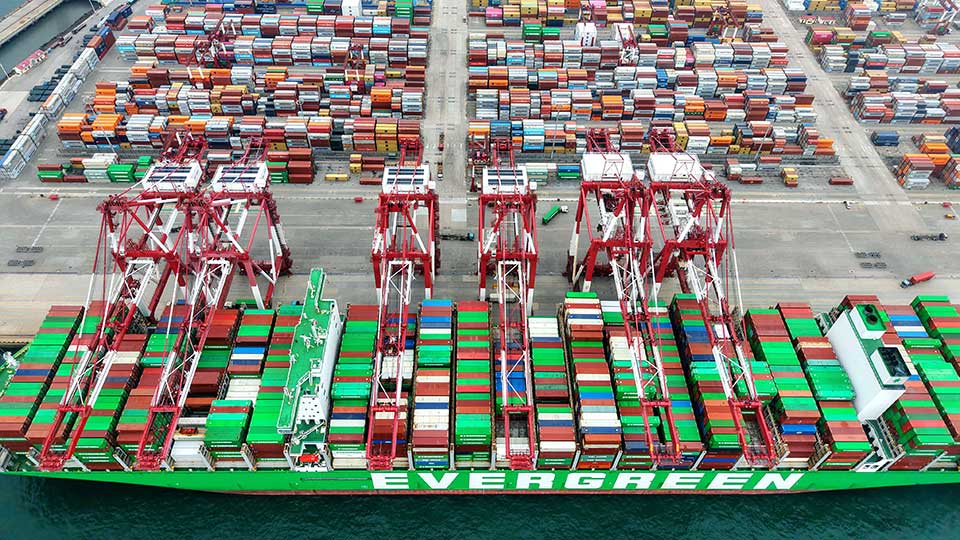         
        
            
            
        
    China Trade Beats Forecasts in September as Tariff Fears Rise