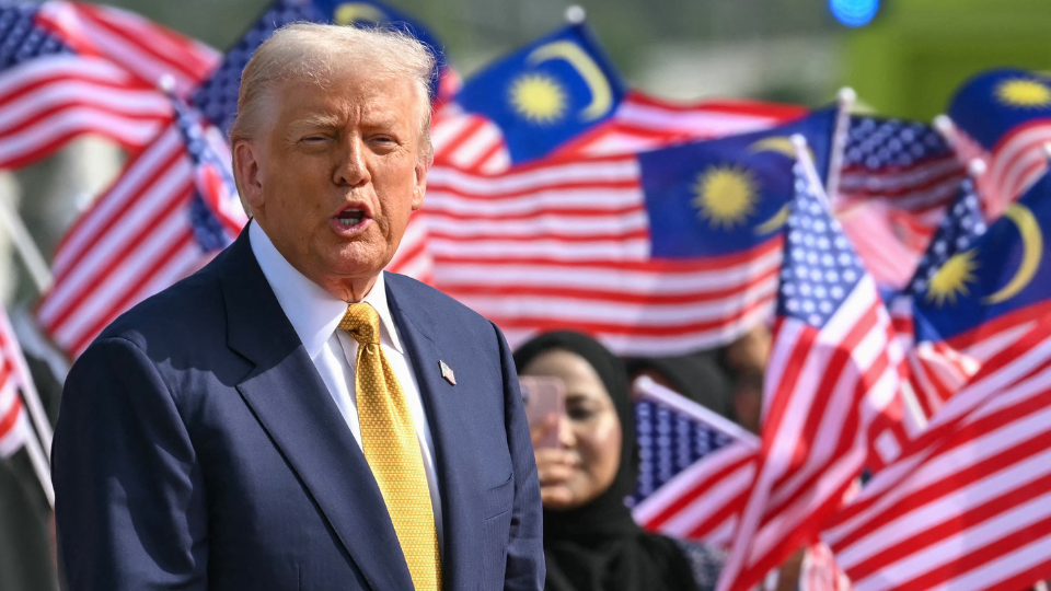         
        
            
            
        
    US, China Outline Trade Truce Plan Ahead of Trump–Xi Talks