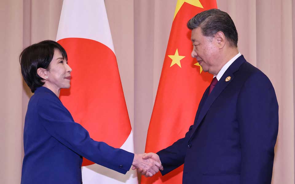         
        
            
            
        
    Japan PM Says Raised ‘Serious Concerns’ With Xi on South China Sea, Xinjiang
