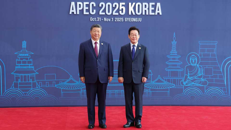         
        
            
            
        
    China’s Xi to Meet South Korean Leader, Capping APEC Summit