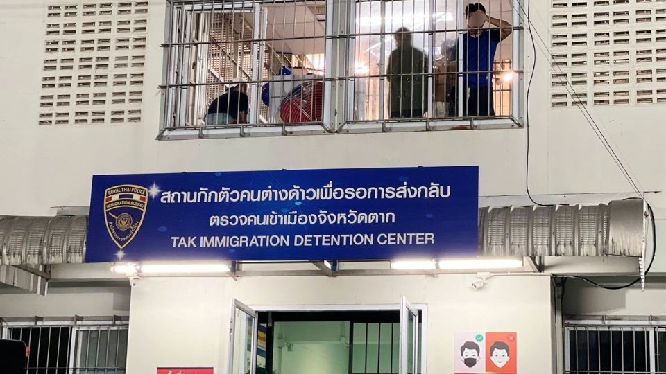         
        
            
            
        
    Chinese Detainees Riot in Thai Detention Center, 15 Charged