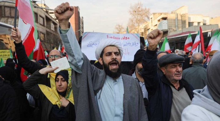 As Iran Faces Its Gravest Crisis in Decades, China Stays on the Sidelines