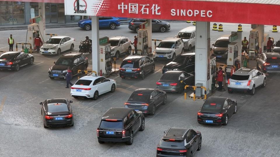         
        
            
            
        
    China Caps Fuel Price Surge as Iran War Ripples Through Pump Prices
