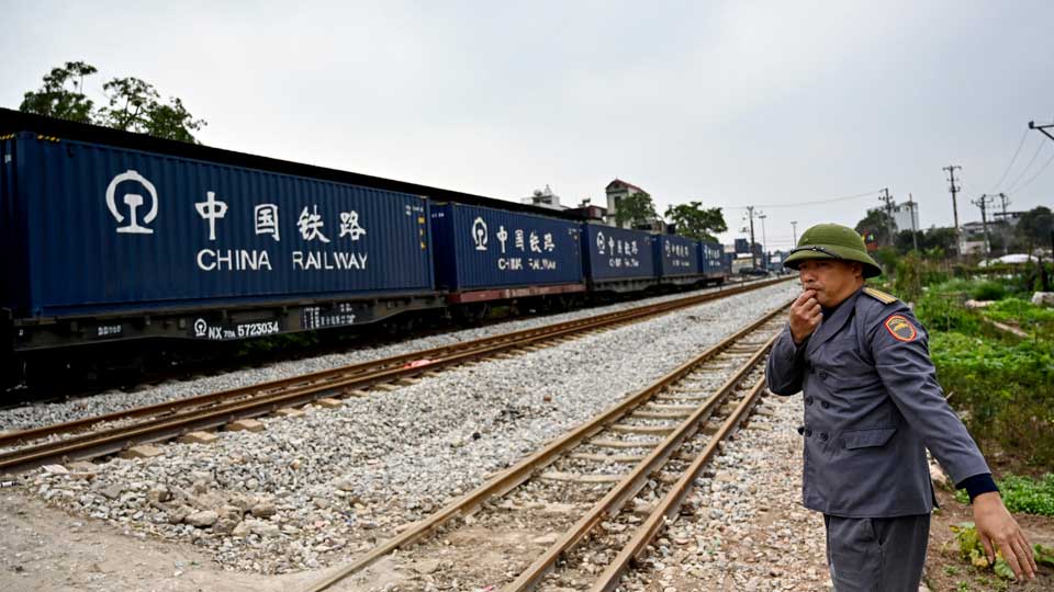 Vietnam and China Lay the Tracks for Deeper Trade Connectivity
