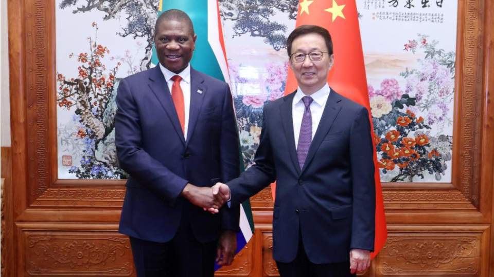 Han Zheng Heads to South Africa for High-Level Bilateral Talks