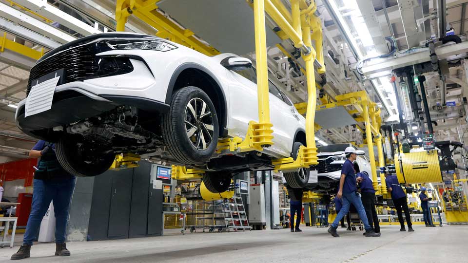         
        
            
            
        
    China Sends Record Investment to Brazil, Expanding Beyond Commodities